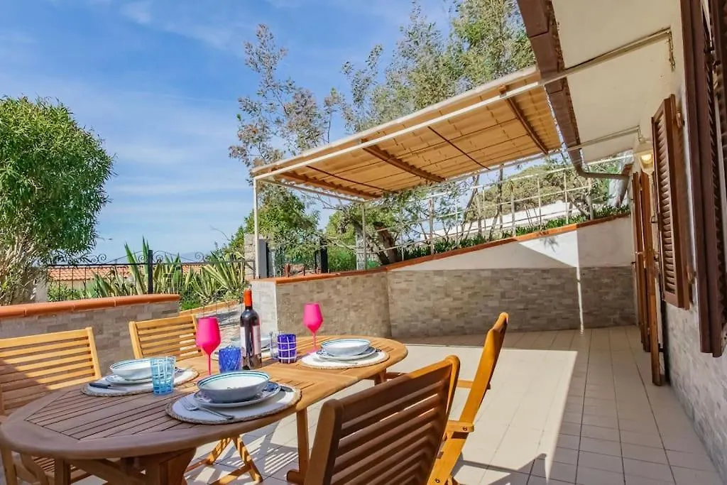 Il Nido Villa Palazzo  Holiday home Palazzo (Livorno)